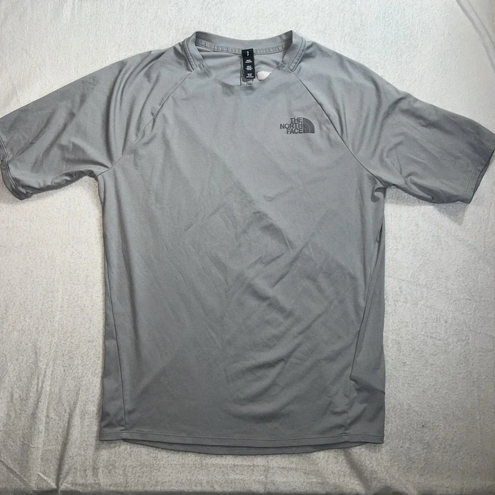 The North Face Men's Athletic T Shirt Small S Gray Short Sleeve Performance Tee